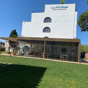  Отель Casa Del Mar &